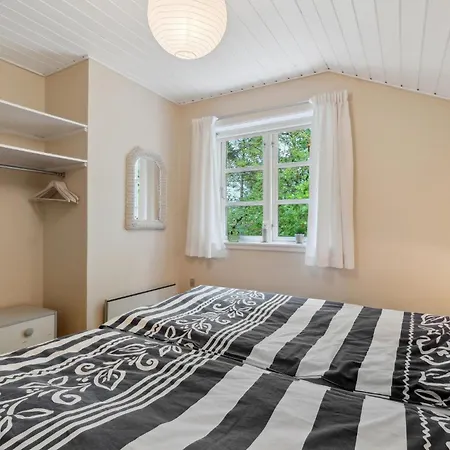 בית נופש 3 Bedroom Stunning In